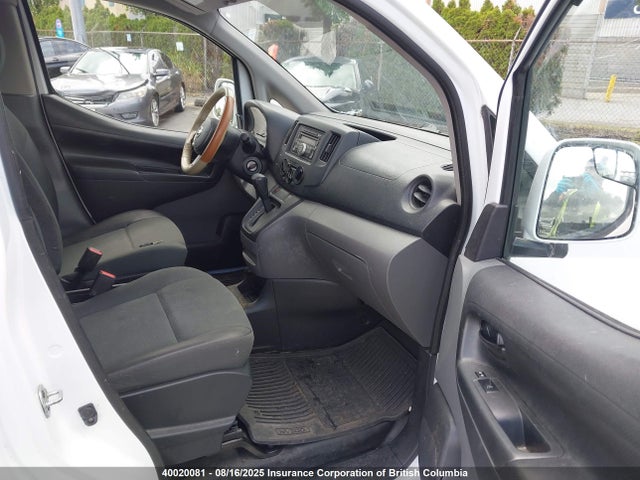 3N6CM0KNXFK711469 Nissan 2015