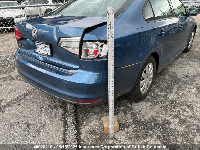 3VW2K7AJ5FM343912 Volkswagen 2015