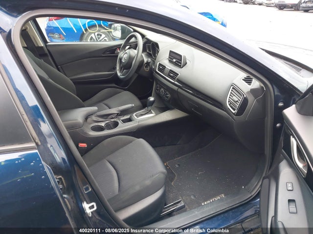 3MZBM1U72FM180059 Mazda pe