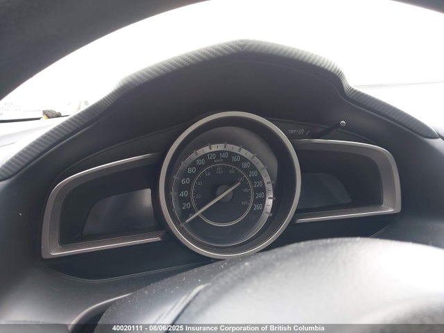 3MZBM1U72FM180059 Mazda pe