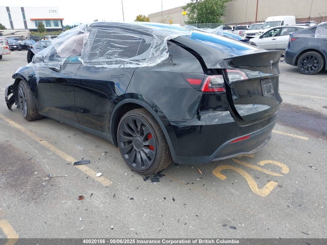 Tesla Model Y 2024 7SAYGDEF3RF092872 Image 3