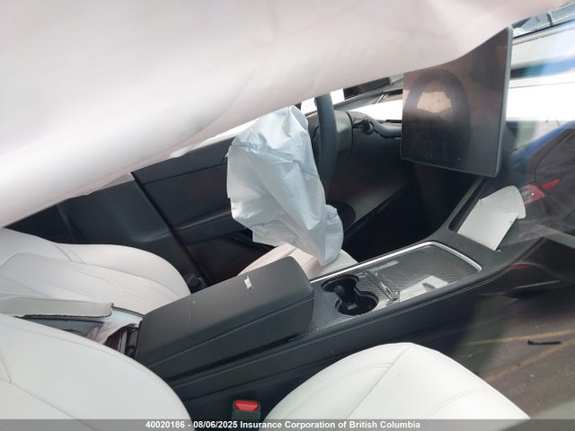 Tesla Model Y 2024 7SAYGDEF3RF092872 Image 7