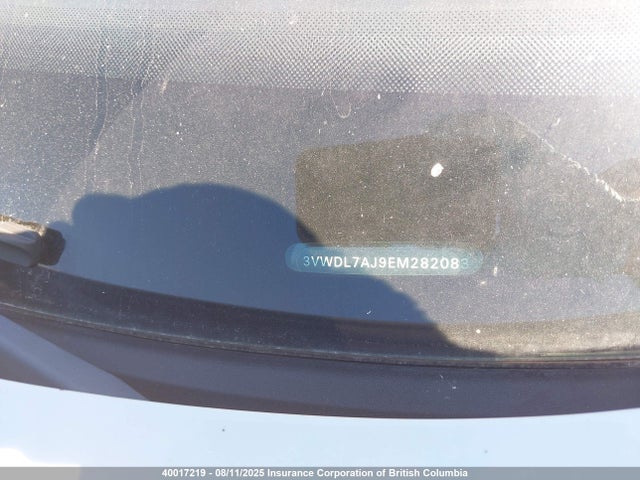 3VWDL7AJ9EM282083 Volkswagen 2014