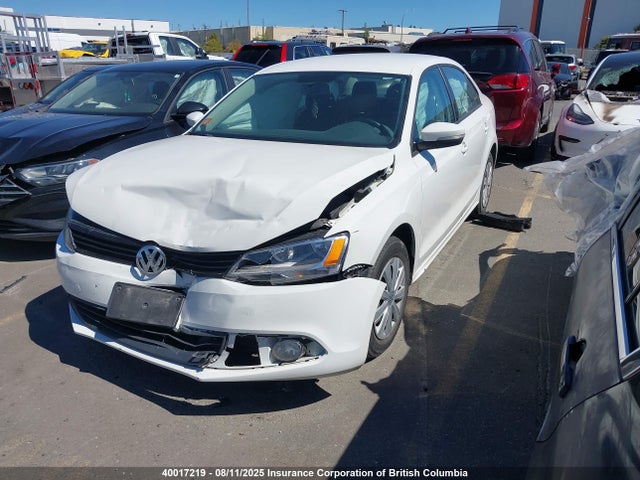 3VWDL7AJ9EM282083 Volkswagen 2014