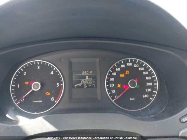 3VWDL7AJ9EM282083 Volkswagen 2014