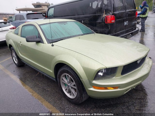 40020381 :رقم المزاد ، 1ZVFT80N855163983 vin ، 2005 Ford Mustang مزاد بيع