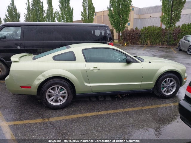 40020381 :رقم المزاد ، 1ZVFT80N855163983 vin ، 2005 Ford Mustang مزاد بيع