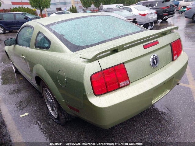 40020381 :رقم المزاد ، 1ZVFT80N855163983 vin ، 2005 Ford Mustang مزاد بيع