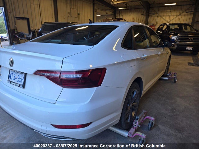 3VWE57BU6MM076502 Volkswagen tsi