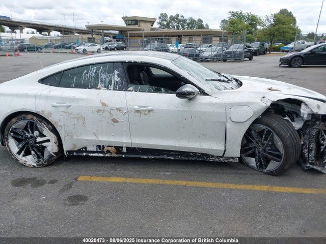 WAUCJBFW4P7005945 Audi E-TRON GT