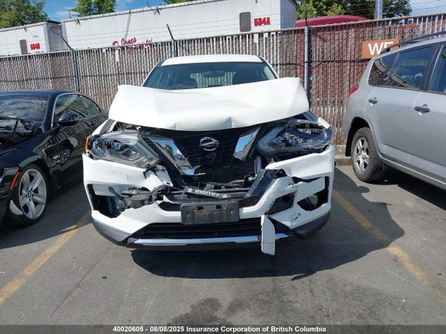 5N1AT2MV2HC801094 Nissan 2017