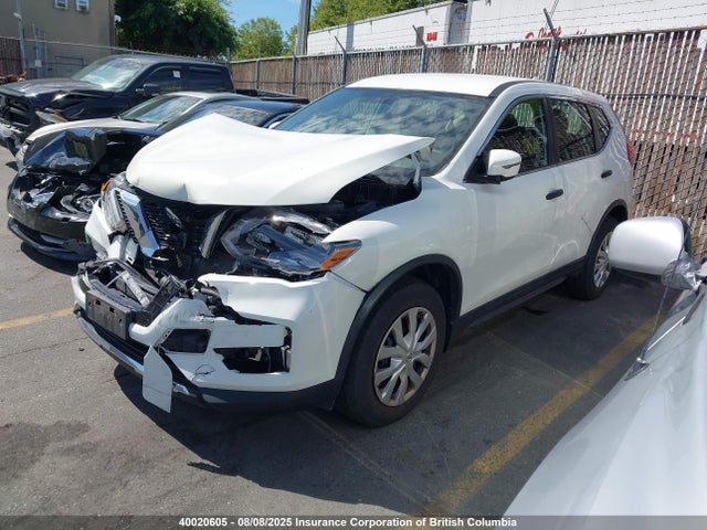 5N1AT2MV2HC801094 Nissan 2017
