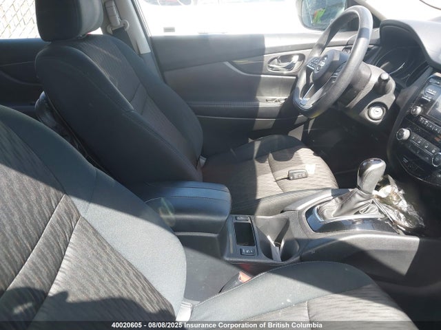 5N1AT2MV2HC801094 Nissan 2017