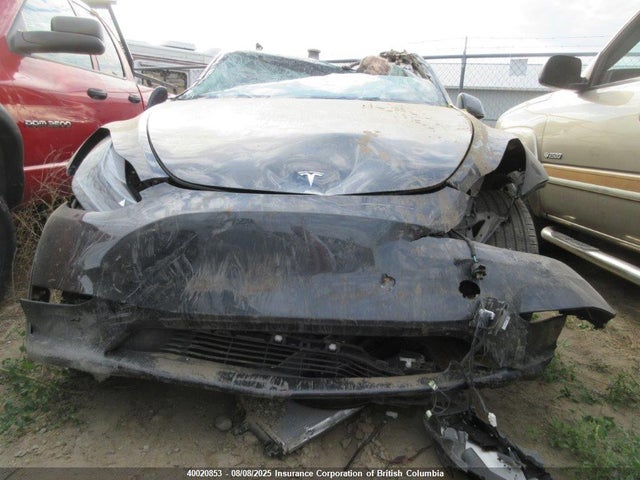 7SAYGDED3RF055495 Tesla Model Y