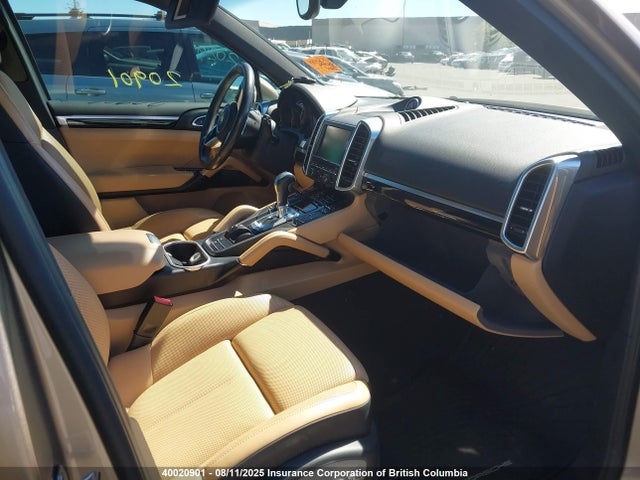 Porsche 2016 2016 WP1AF2A28GKA43433 Image 5