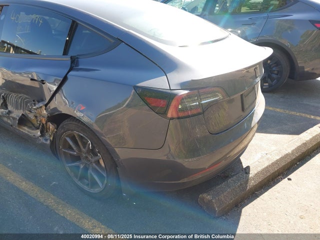 Tesla MODEL 3 2021 5YJ3E1EA4MF918492 Image 3