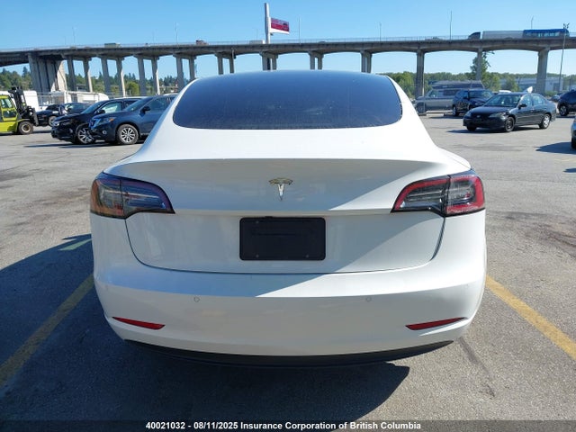 Tesla 2022 2022 5YJ3E1EA3NF319827 Image 16