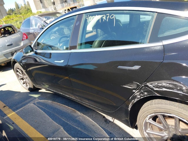 5YJ3E1EA5KF328637 Tesla 2019