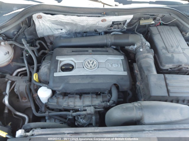 WVGNV7AX2HK019141 Volkswagen 2017