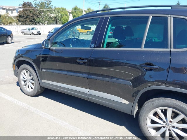 WVGNV7AX2HK019141 Volkswagen 2017