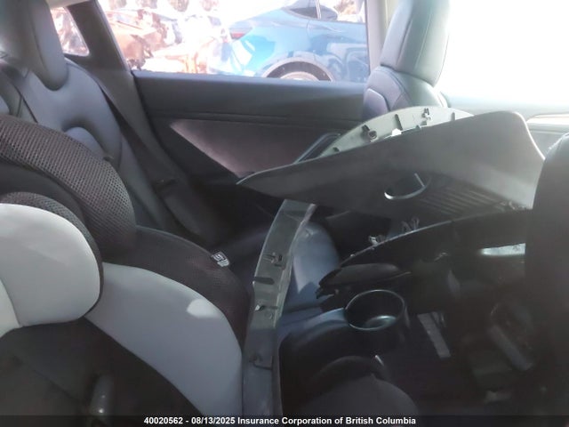 Tesla MODEL 3 2021 5YJ3E1EA1MF057627 Image 8