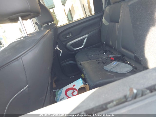 1N6AA1E56JN529241 Nissan 2018