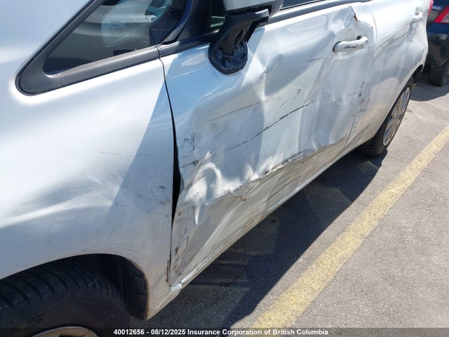 Nissan 2015 2015 3N1CE2CP2FL350666 Image 6