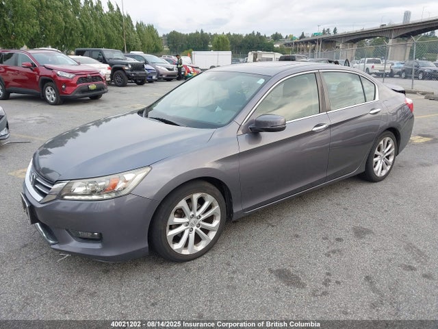 Honda 2015 2015 1HGCR2F96FA810452 Image 2