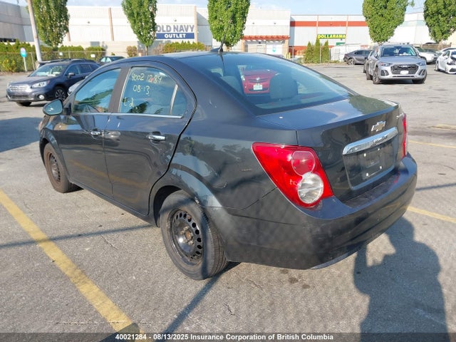 1G1JC5EH3E4151916 Chevrolet luw