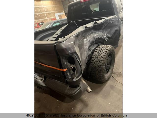 RAM 1500 2021 1C6RR7FG1MS583187 Image 4