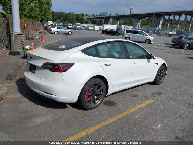 Tesla MODEL 3 2021 5YJ3E1EA8MF842677 Image 4