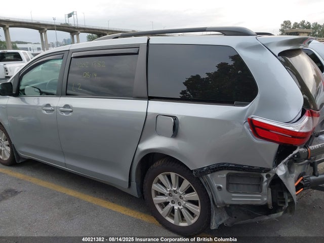 Toyota 2gr-fks 2017 5TDJZ3DC6HS187527 Image 3
