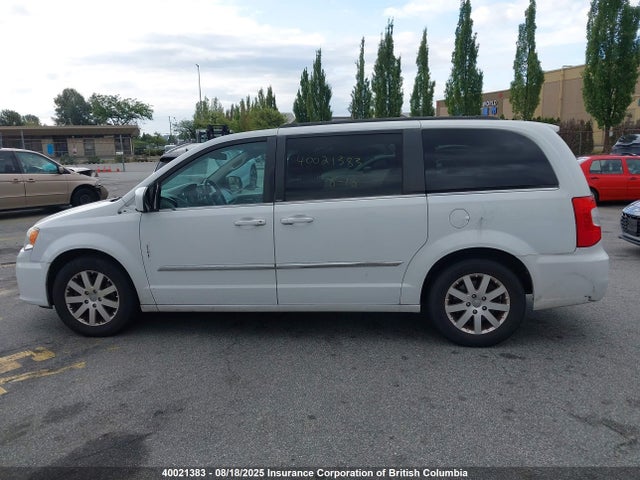 2C4RC1BG3ER117003 Chrysler Town and Country