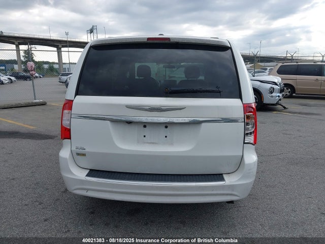 2C4RC1BG3ER117003 Chrysler Town and Country