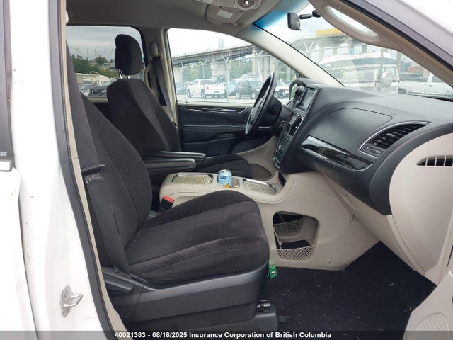 2C4RC1BG3ER117003 Chrysler Town and Country