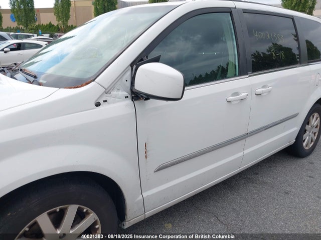 2C4RC1BG3ER117003 Chrysler Town and Country