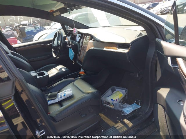 5YJXCAE21JF126098 Tesla 2018