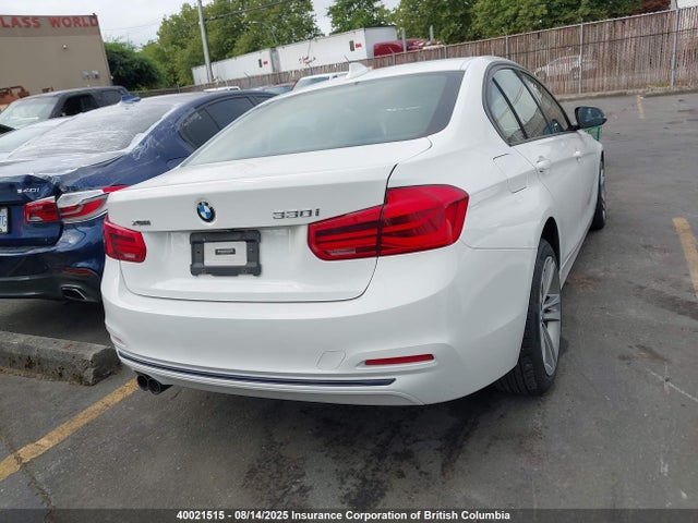 WBA8D9C57JEM33769 BMW 330I