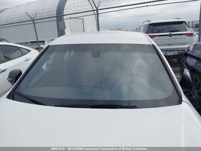 WBA8D9C57JEM33769 BMW 330I