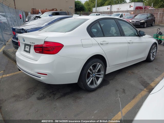 WBA8D9C57JEM33769 BMW 330I
