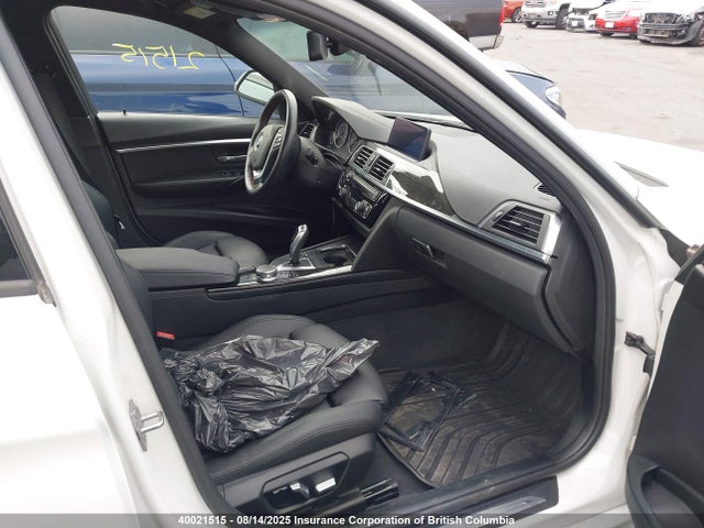 WBA8D9C57JEM33769 BMW 330I