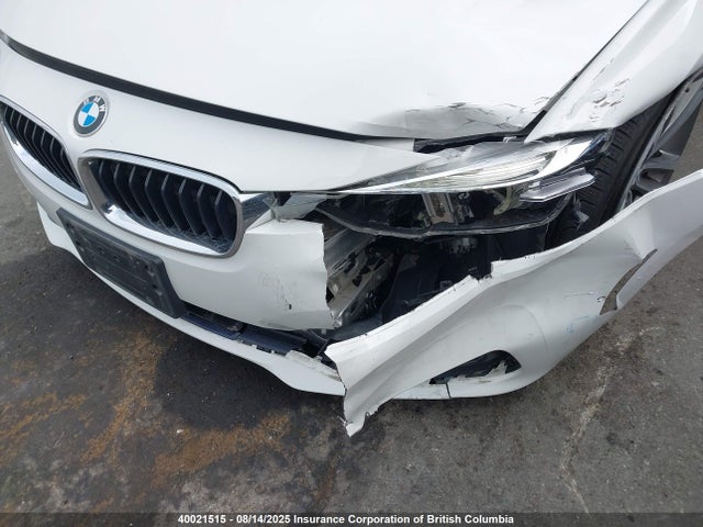 WBA8D9C57JEM33769 BMW 330I