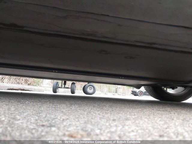 7SAYGDEE0RF084008 Tesla Model Y