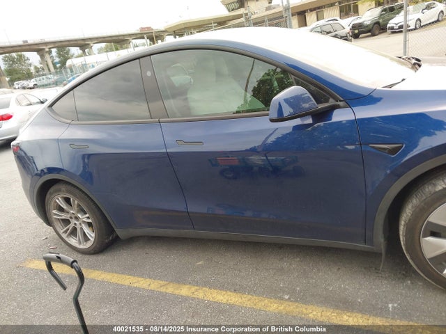 7SAYGDEE0RF084008 Tesla Model Y