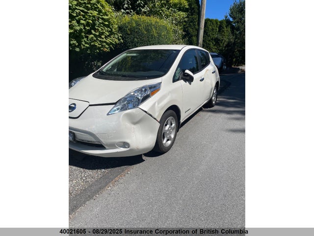 Nissan 2015 2015 1N4AZ0CP9FC334978 Image 2