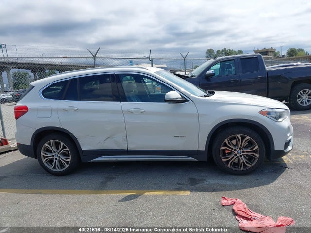 BMW X1 2017 WBXHT3C33H5F81550 Image 13