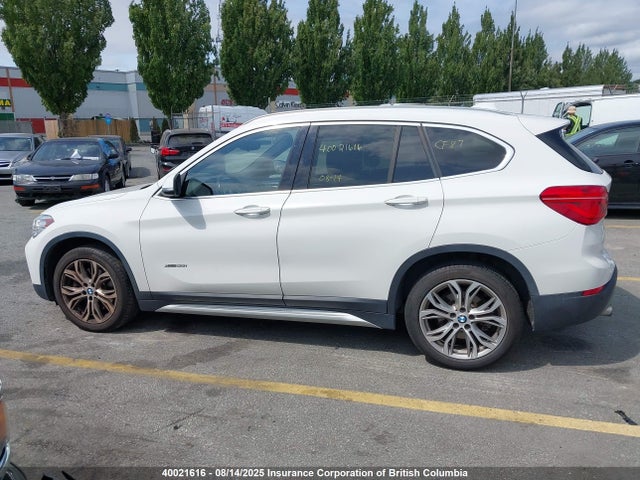 BMW X1 2017 WBXHT3C33H5F81550 Image 14