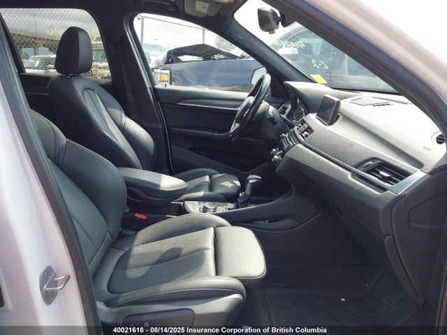 BMW X1 2017 WBXHT3C33H5F81550 Image 5