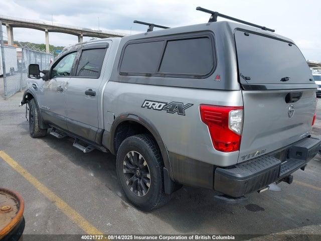 1N6AA1E50HN535448 Nissan 2017