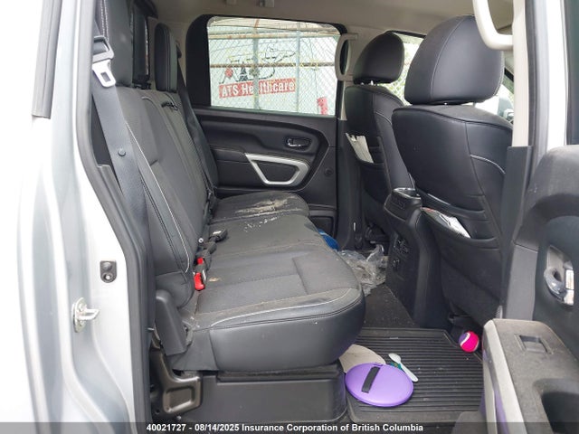 1N6AA1E50HN535448 Nissan 2017
